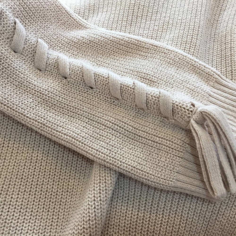 American Eagle Pullover Sweater - Picture 16 of 16